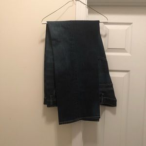 Lucky Jeans - 46 W x 32 L